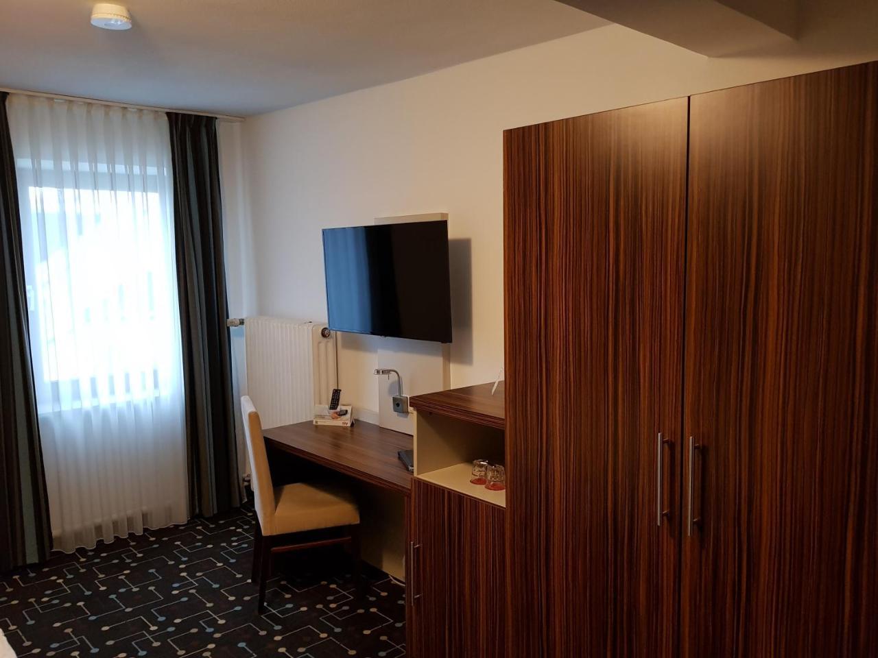 Hotel Koeniger Pliening Exteriér fotografie